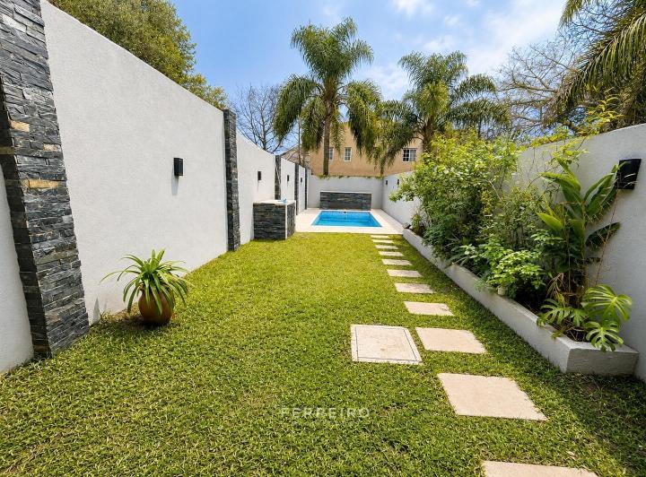 Casa · 125m² · 3 Ambientes · 2 Cocheras