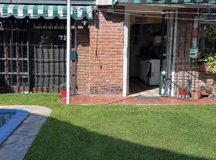 Casa · 153m² · 4 Ambientes · 1 Cochera