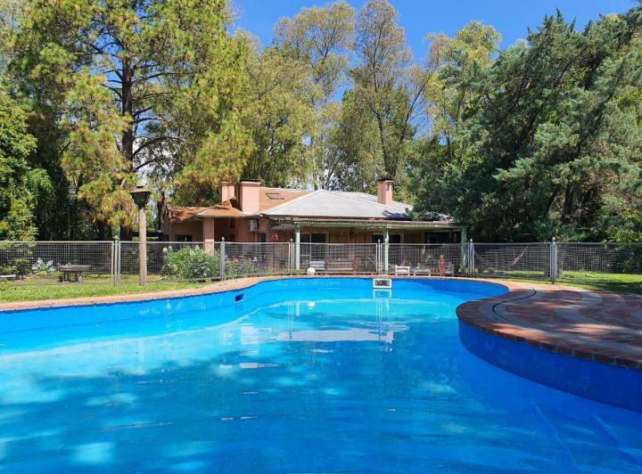Casa · 170m² · 5 Ambientes · 2 Cocheras