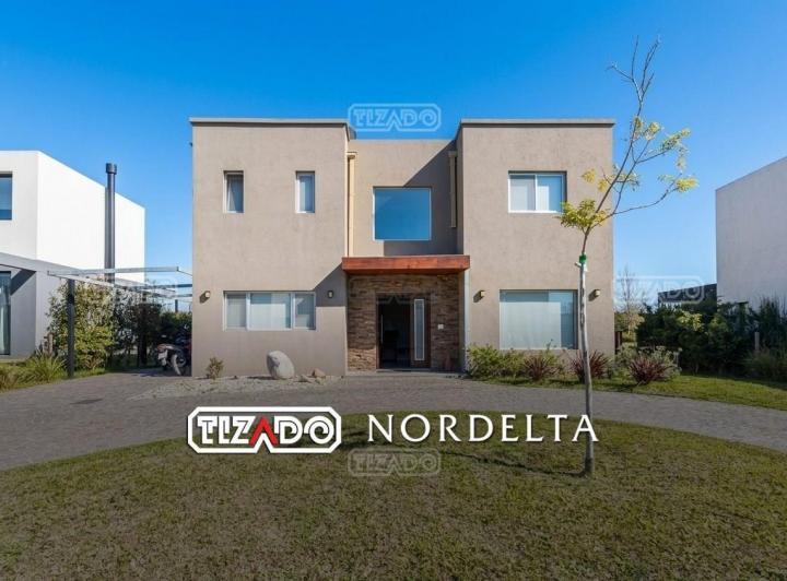 Casa · 177m² · 4 Ambientes · 1 Cochera
