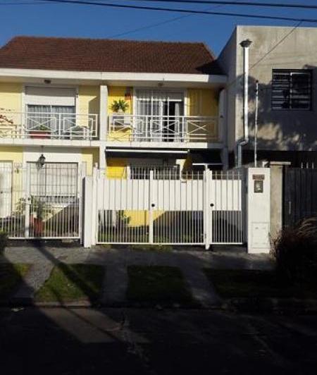 Casa · 125ha · 3 Ambientes · 1 Cochera