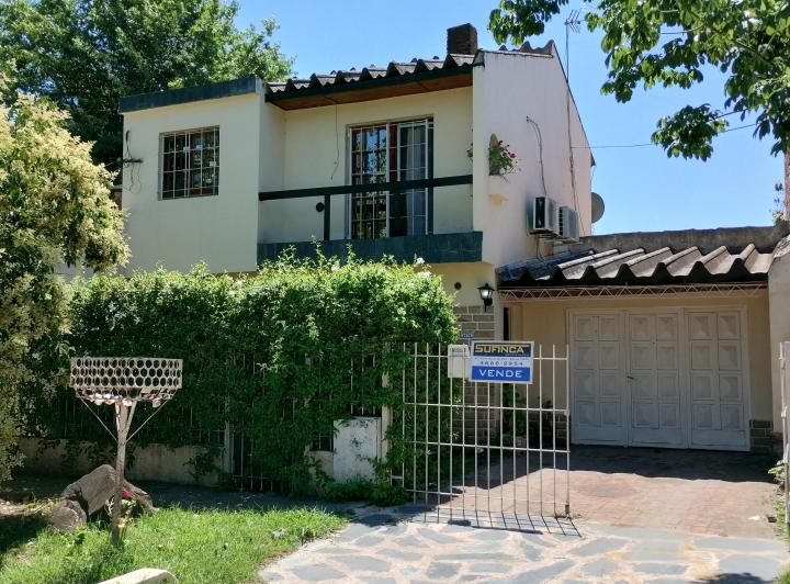 Casa · 287m² · 5 Ambientes · 1 Cochera