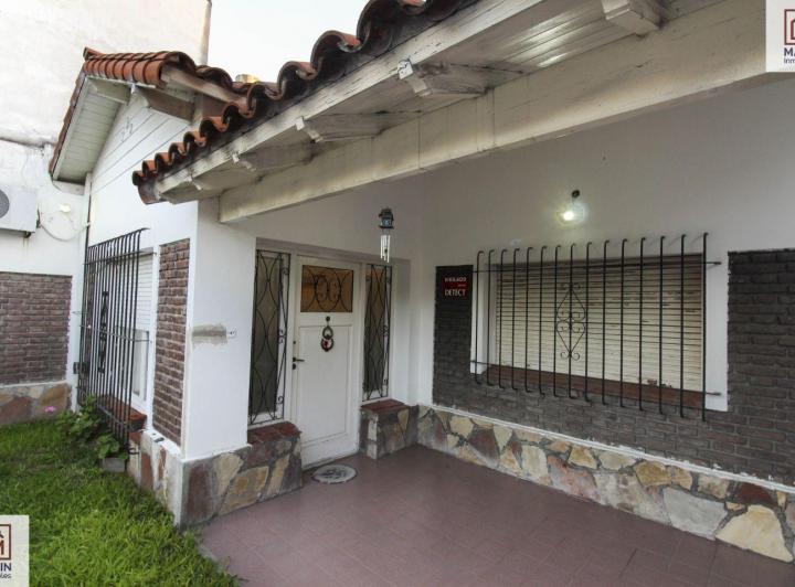 Casa · 73m² · 3 Ambientes · 1 Cochera