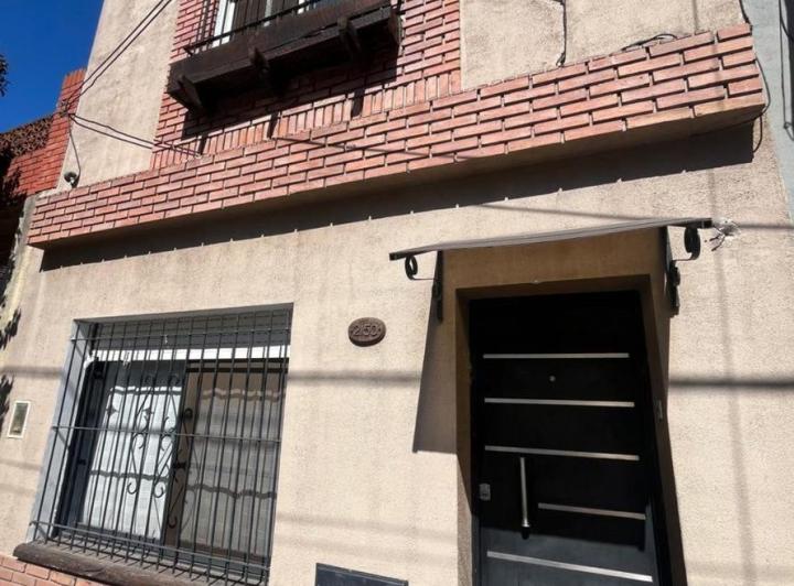 Casa · 180m² · 4 Ambientes