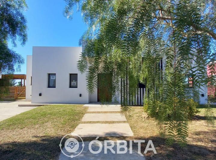 Casa · 135m² · 5 Ambientes