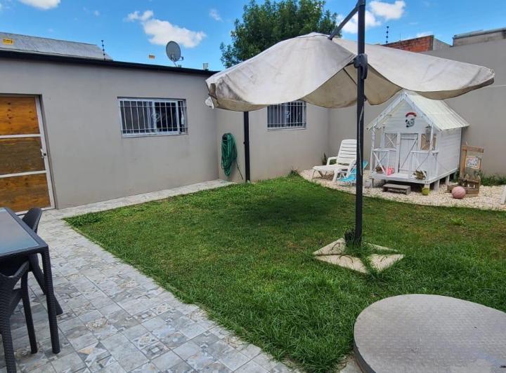 Casa · 105m² · 4 Ambientes · 1 Cochera