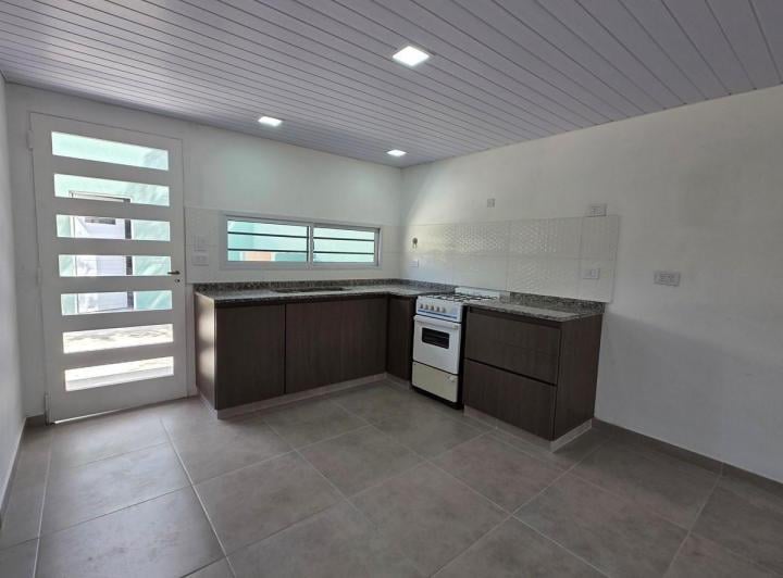 Casa · 82m² · 3 Ambientes · 2 Cocheras
