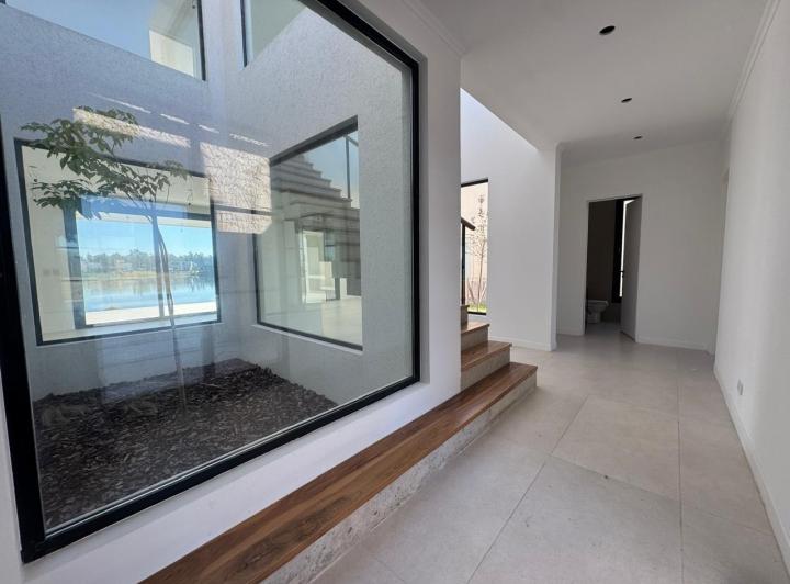 Casa · 223m² · 5 Ambientes