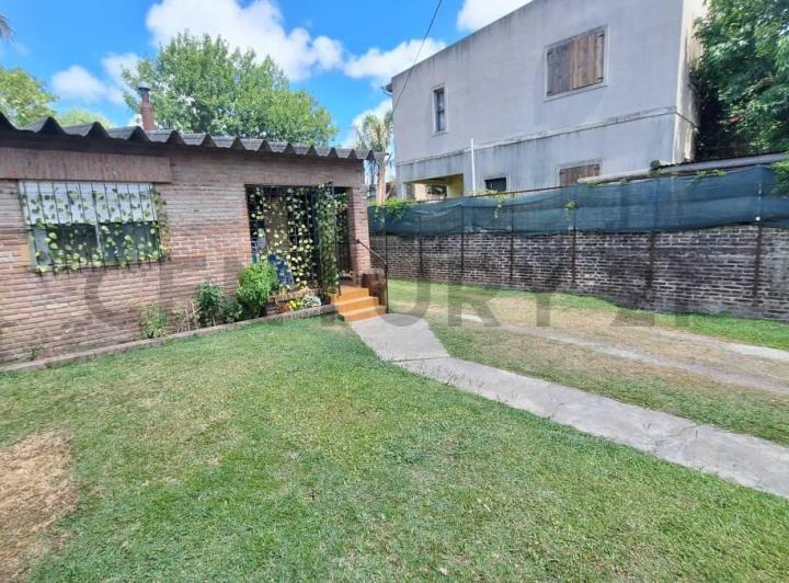 Casa · 110m² · 4 Ambientes · 3 Cocheras