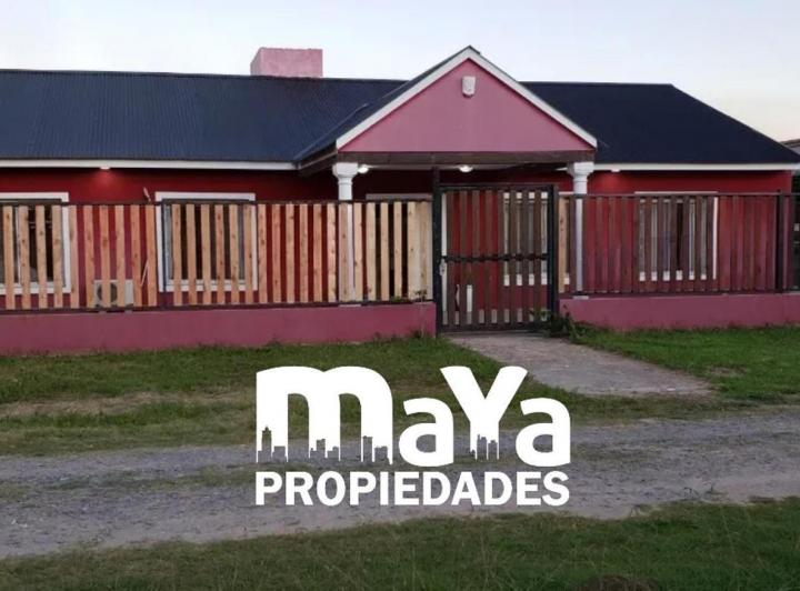 Casa · 223m² · 4 Ambientes · 2 Cocheras