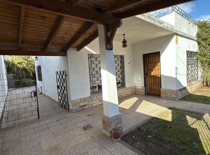 Casa · 97m² · 3 Ambientes · 1 Cochera