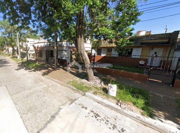 Casa · 70m² · 4 Ambientes · 1 Cochera