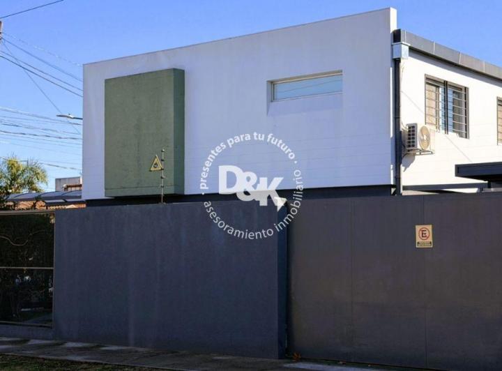 Casa · 158m² · 4 Ambientes · 1 Cochera