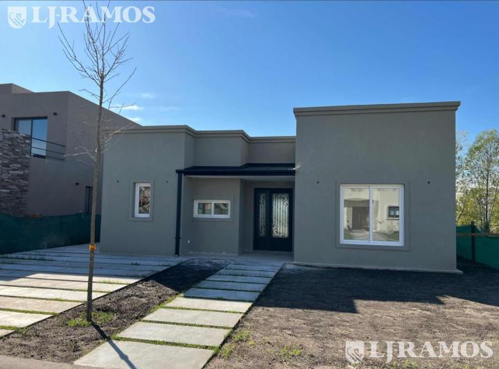 Casa · 165m² · 6 Ambientes