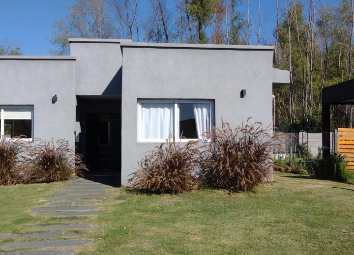 Casa · 120m² · 4 Ambientes · 2 Cocheras