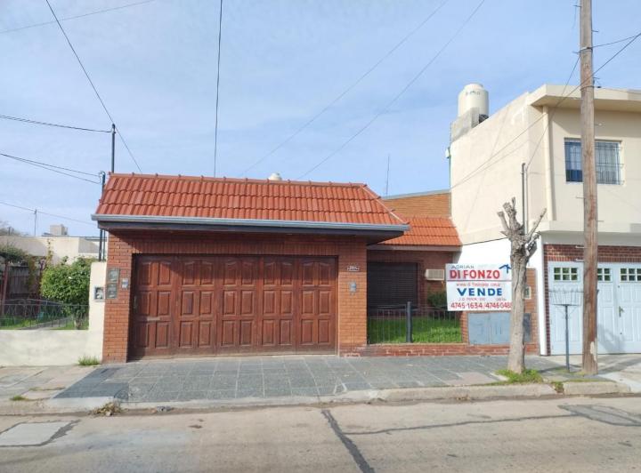 Casa · 225m² · 3 Ambientes