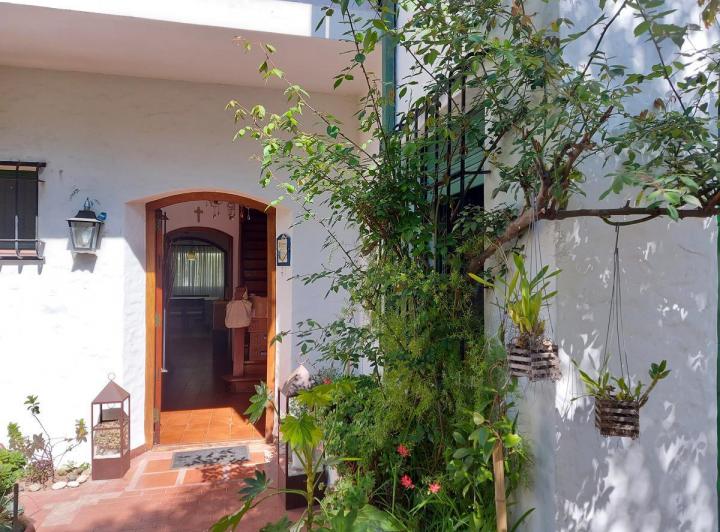 Casa · 356m² · 4 Ambientes · 2 Cocheras