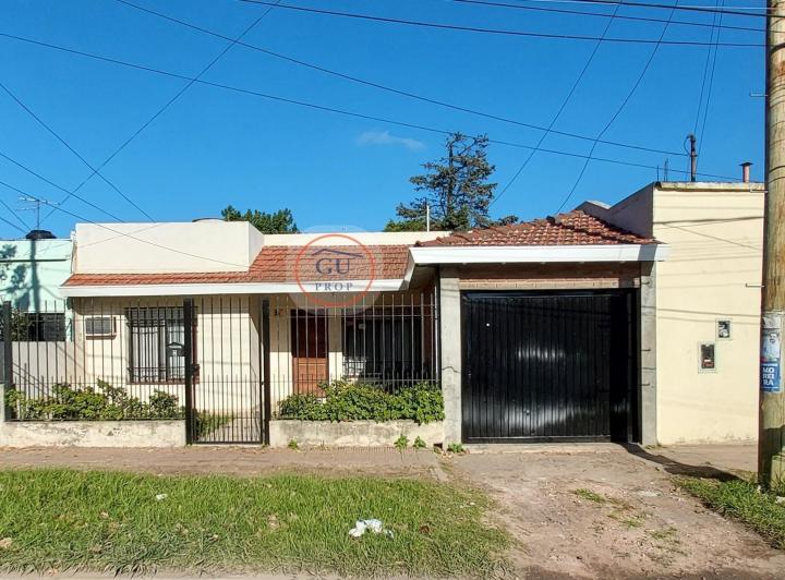 Casa · 158m² · 4 Ambientes · 1 Cochera