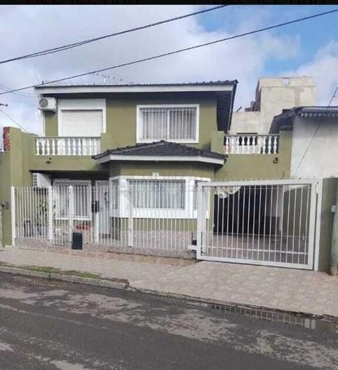 Casa · 190m² · 4 Ambientes
