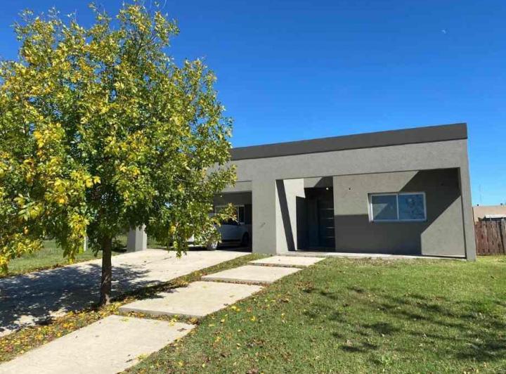 Casa · 221m² · 5 Ambientes