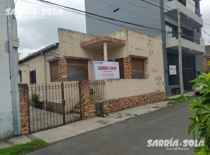 Casa · 287m² · 2 Dormitorios · 1 Cochera