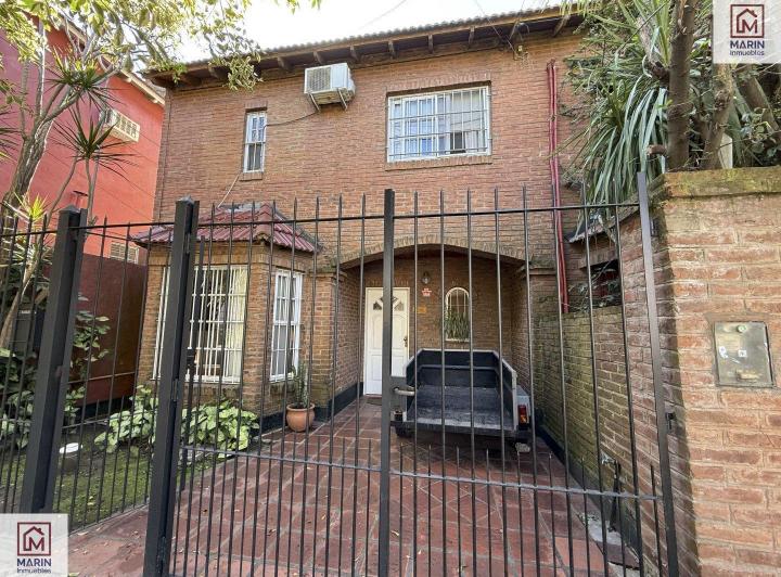 Casa · 106m² · 4 Ambientes · 1 Cochera