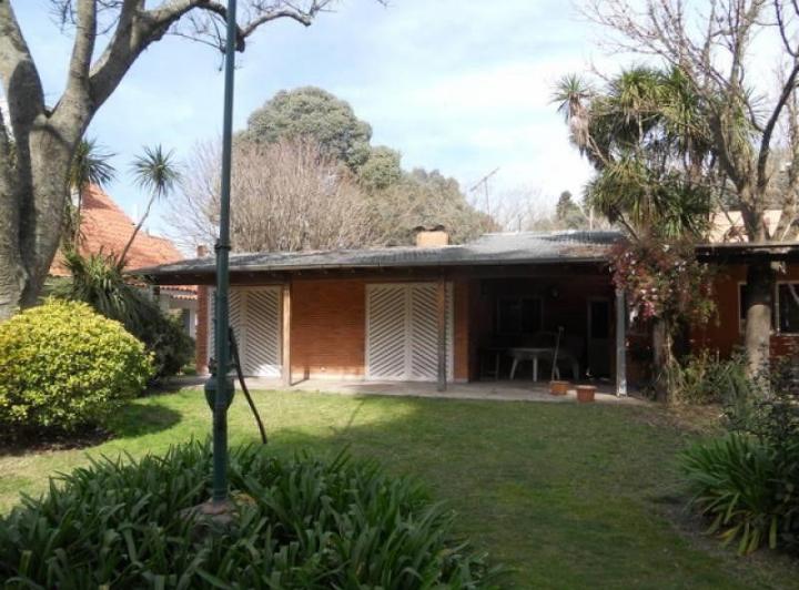 Casa · 80m² · 4 Ambientes · 1 Cochera