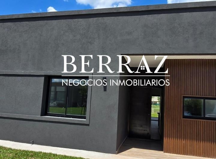 Casa · 130m² · 5 Ambientes · 2 Cocheras