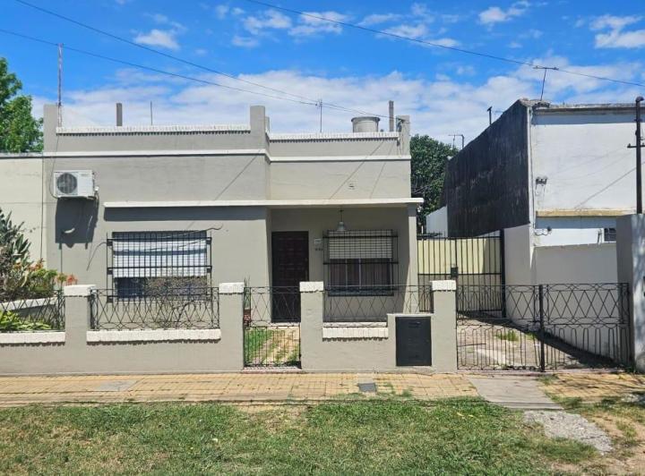 Casa · 112m² · 4 Ambientes · 1 Cochera
