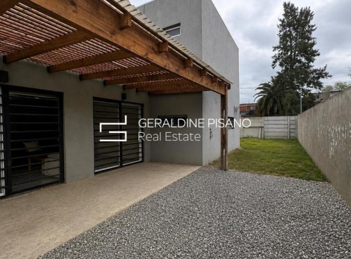 Casa · 100m² · 3 Ambientes · 1 Cochera