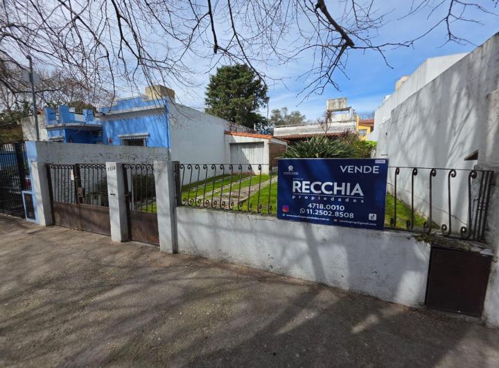 Casa · 150m² · 3 Ambientes · 2 Cocheras