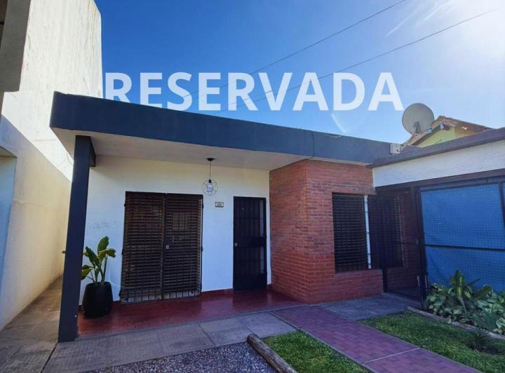Casa · 160m² · 3 Ambientes · 2 Cocheras