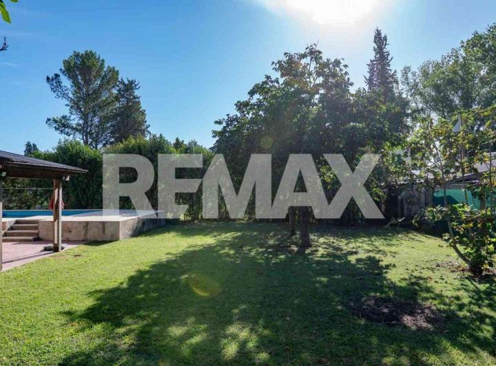 Casa · 200m² · 4 Ambientes · 3 Cocheras