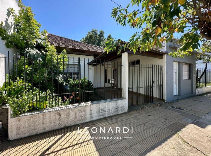 Casa · 100m² · 4 Ambientes · 1 Cochera