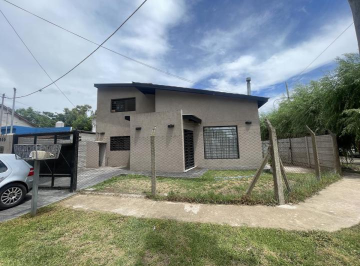 Casa · 119m² · 2 Dormitorios · 1 Cochera