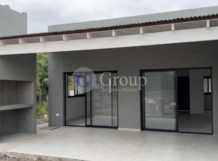 Casa · 137m² · 4 Ambientes · 1 Cochera