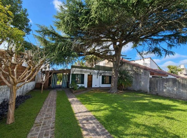 Casa · 105m² · 2 Ambientes · 1 Cochera