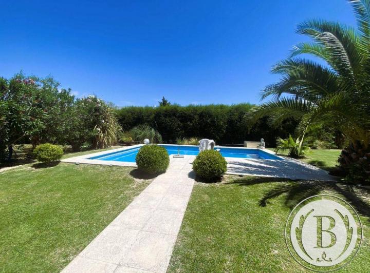 Casa · 153m² · 4 Ambientes · 1 Cochera