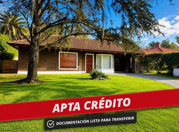 Casa · 161m² · 4 Ambientes · 1 Cochera