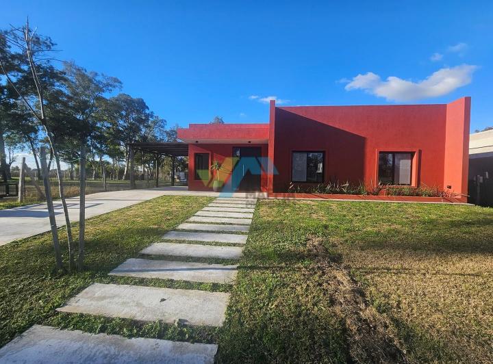 Casa · 159m² · 5 Ambientes · 2 Cocheras