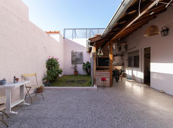 Casa · 160m² · 4 Ambientes · 1 Cochera