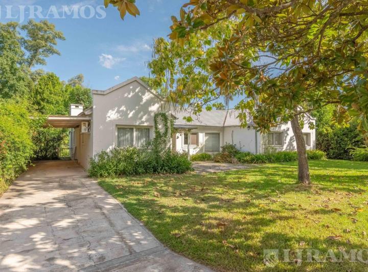 Casa · 181m² · 5 Ambientes