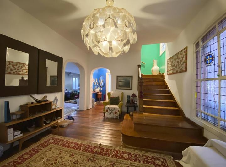 Casa · 410m² · 5 Ambientes · 2 Cocheras