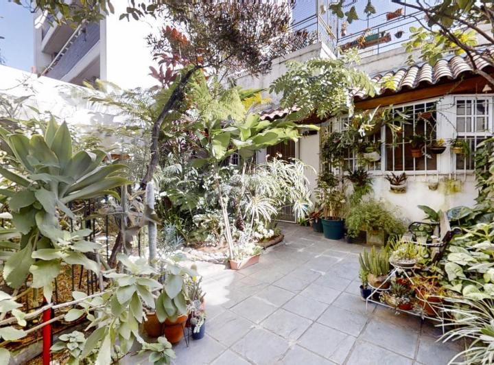 Casa · 68m² · 3 Ambientes · 1 Cochera