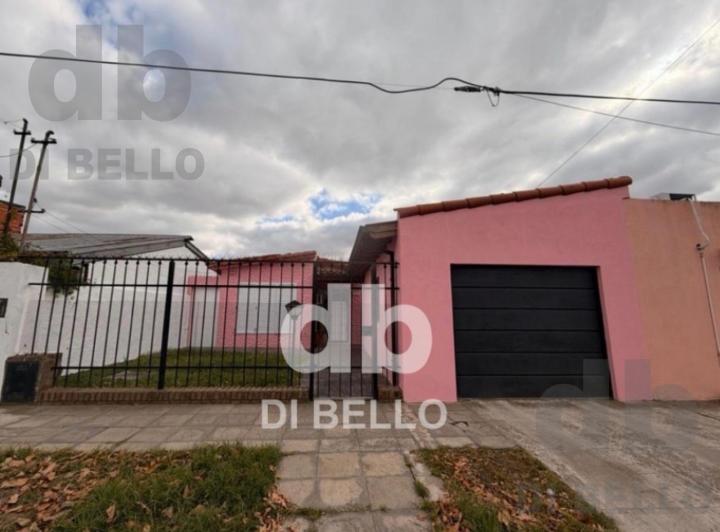 Casa · 101m² · 4 Ambientes · 1 Cochera