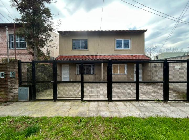 Casa · 88m² · 3 Ambientes · 1 Cochera