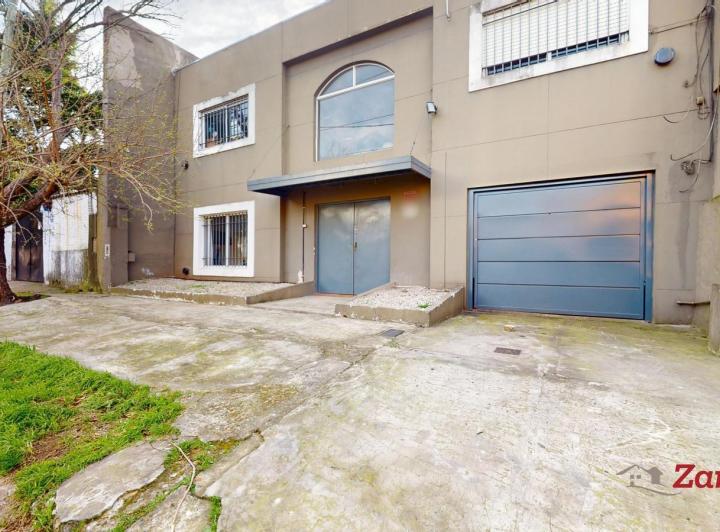 Casa · 191m² · 5 Ambientes · 1 Cochera