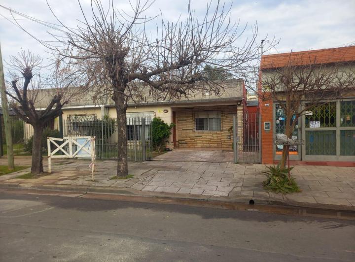 Casa · 166m² · 2 Dormitorios