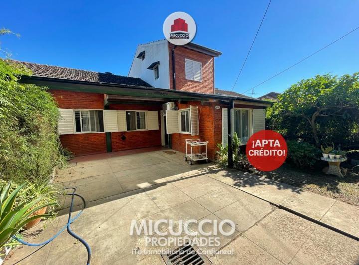 Casa · 162m² · 6 Ambientes · 1 Cochera