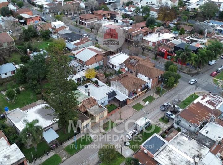 Casa · 127m² · 4 Ambientes · 1 Cochera